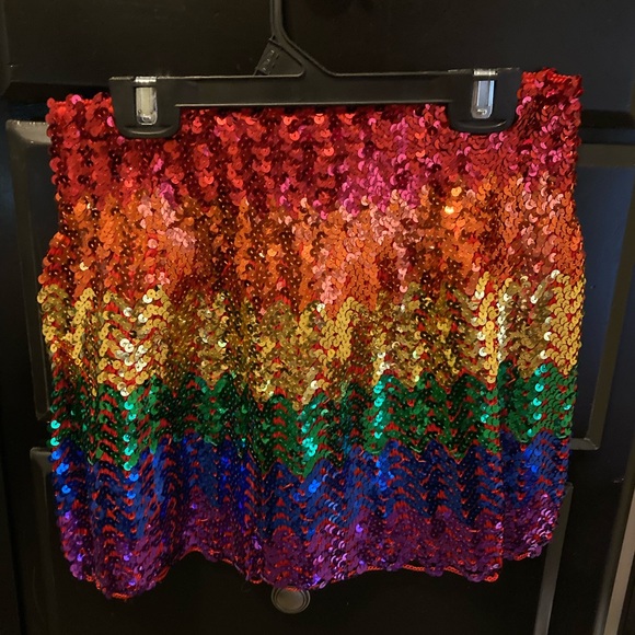 Rainbow sequence mini skirts brand new. OS fits most - Picture 1 of 3